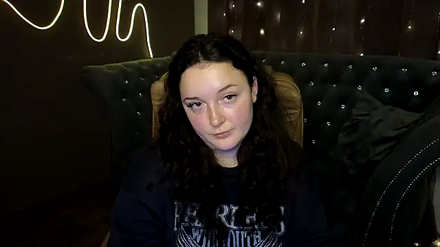 GloriNichols online show from 12-17-24, 09:28