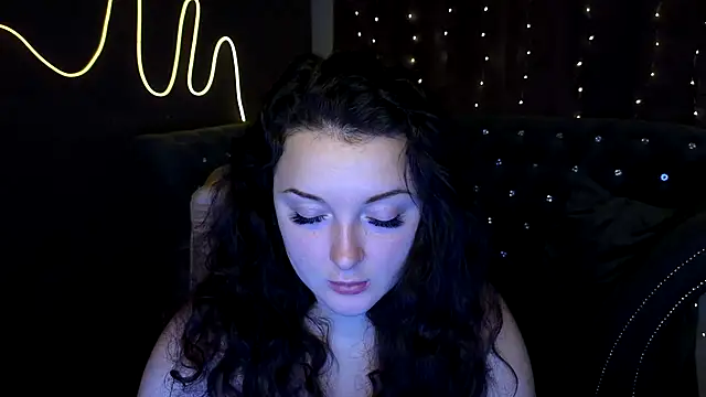 GloriNichols online show from 12-21-24, 06:41