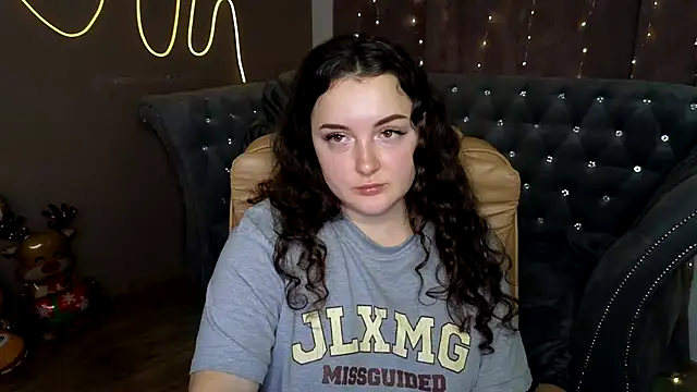 GloriNichols online show from 01-08-25, 02:03