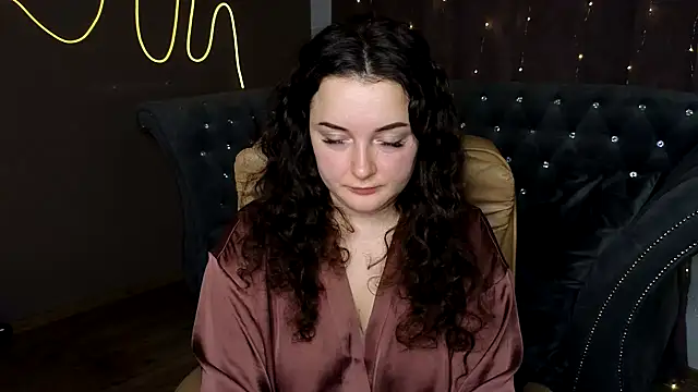 GloriNichols online show from 01-12-25, 01:27