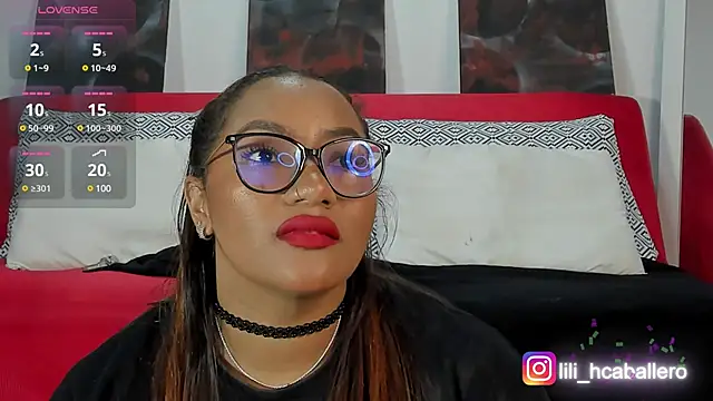 Snapshot of Lilithcaballero chatting on 02-11-25, 11:44 Lilithcaballero online show from 02-11-25, 11:44