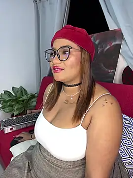 Snapshot of Lilithcaballero chatting on 02-26-25, 04:03 Lilithcaballero online show from 02-26-25, 04:03