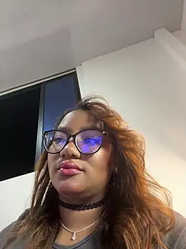 Snapshot of Lilithcaballero chatting on 03-10-25, 02:17 Lilithcaballero online show from 03-10-25, 02:17