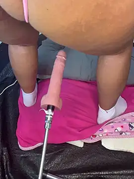 Snapshot of Lilithcaballero chatting on 03-12-25, 05:24 Lilithcaballero online show from 03-12-25, 05:24