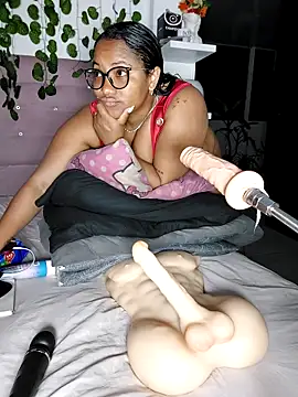 Snapshot of Lilithcaballero chatting on 10-01-25, 01:11 Lilithcaballero online show from 10-01-25, 01:11