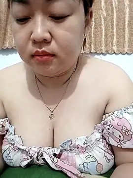 VyOanh2K online show from 11-16-25, 03:39