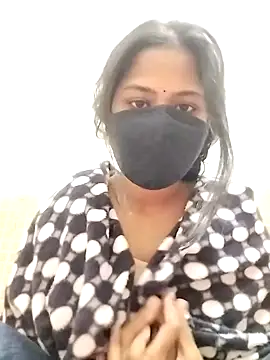 Snapshot of Sapna-80 chatting on 12-15-24, 09:24 Sapna-80 online show from 12-15-24, 09:24