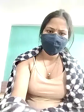 Snapshot of Sapna-80 chatting on 12-25-24, 07:13 Sapna-80 online show from 12-25-24, 07:13