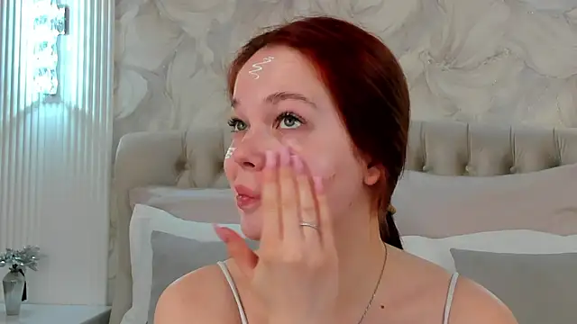 DeniseReese online show from 04-21-26, 02:26