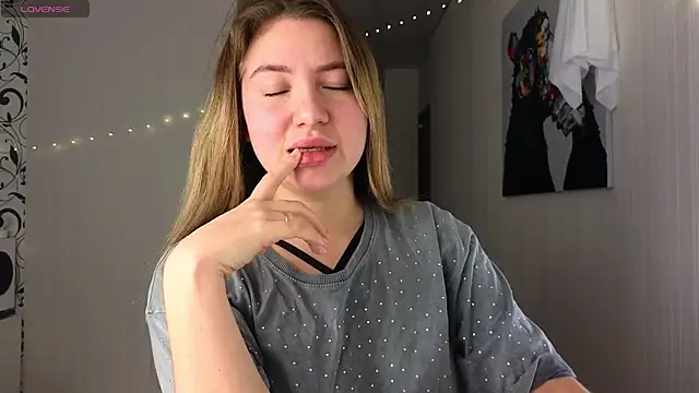 Snapshot of Yassyaaa chatting on 01-05-25, 02:17 Yassyaaa online show from 01-05-25, 02:17