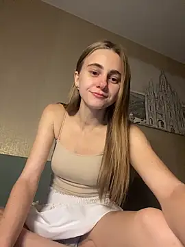 GraceTorrez online show from 11-02-25, 06:10