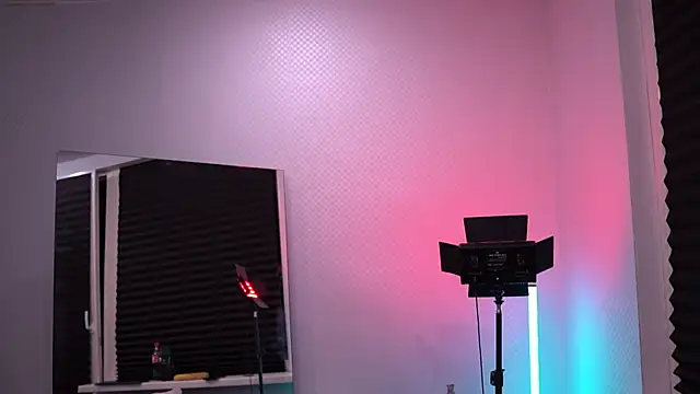 Bruno Banani online show from 10-27-25, 05:50