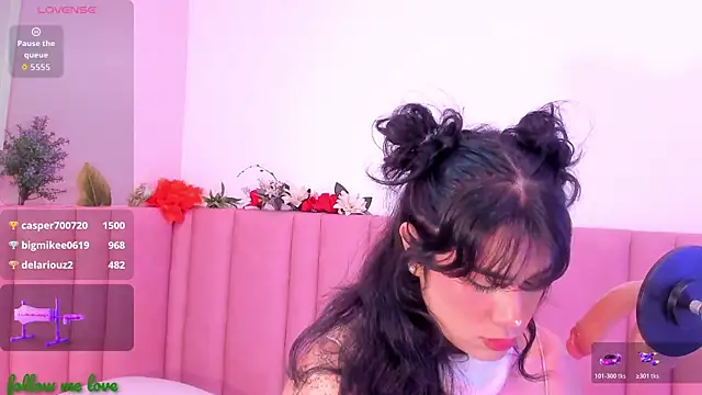 zyle boobs online show from 10-31-25, 12:06