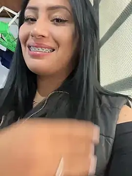 Sara luna  online show from 06-01-26, 04:52