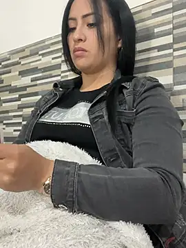 Sara luna  online show from 07-12-26, 05:15