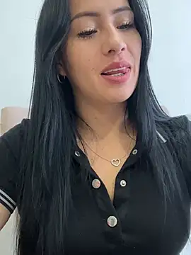Sara luna  online show from 07-16-26, 01:50