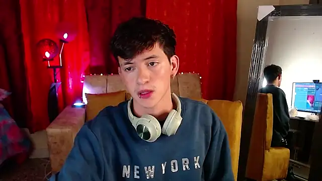 GabyThoms online show from 12-20-24, 11:26