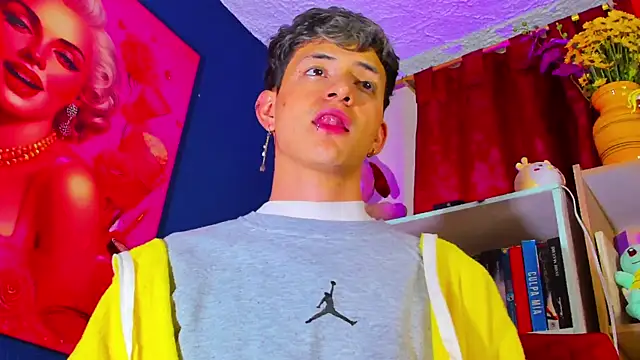 GabyThoms online show from 03-06-25, 03:57