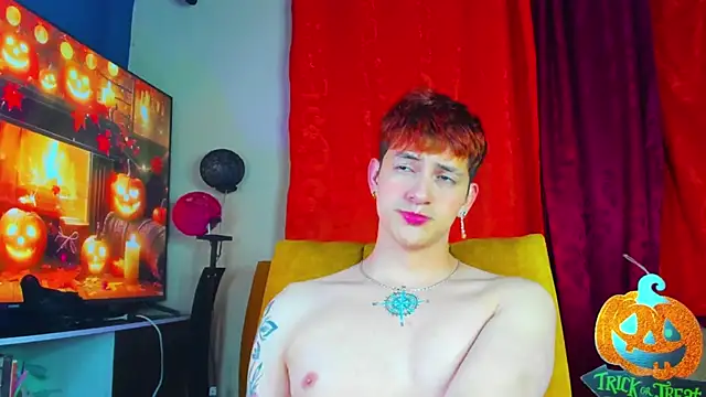 GabyThoms online show from 10-15-25, 03:17