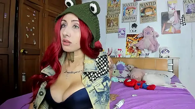 LunaDeCristall online show from 11-05-25, 04:12