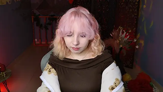 JasmineMilko online show from 01-19-25, 05:05