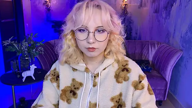 JasmineMilko online show from 02-18-25, 05:09