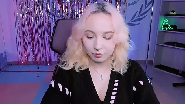 JasmineMilko online show from 02-28-25, 08:09