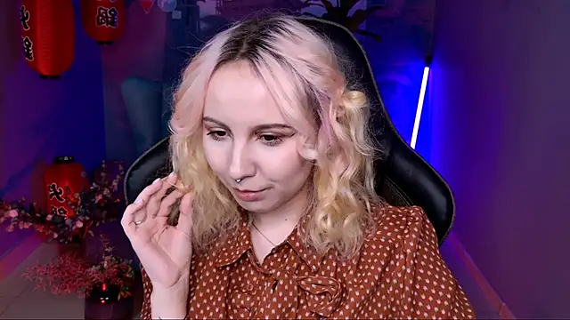 JasmineMilko online show from 03-18-25, 11:19