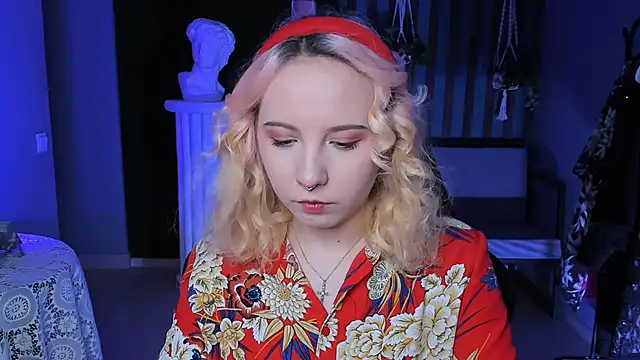 JasmineMilko online show from 03-20-25, 05:02