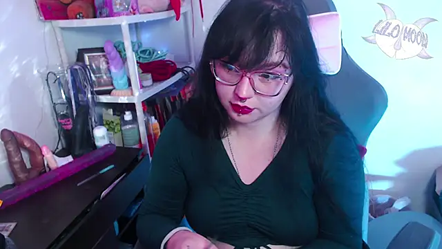 Snapshot of LiloMoon69 chatting on 12-17-24, 03:17 LiloMoon69 online show from 12-17-24, 03:17