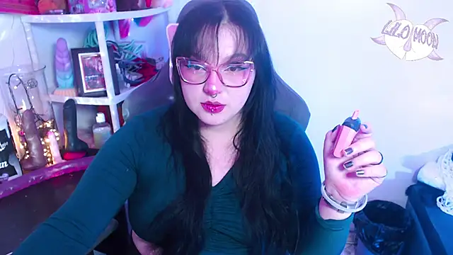 Snapshot of LiloMoon69 chatting on 01-07-25, 03:03 LiloMoon69 online show from 01-07-25, 03:03