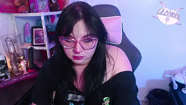 Snapshot of LiloMoon69 chatting on 01-09-25, 03:36 LiloMoon69 online show from 01-09-25, 03:36
