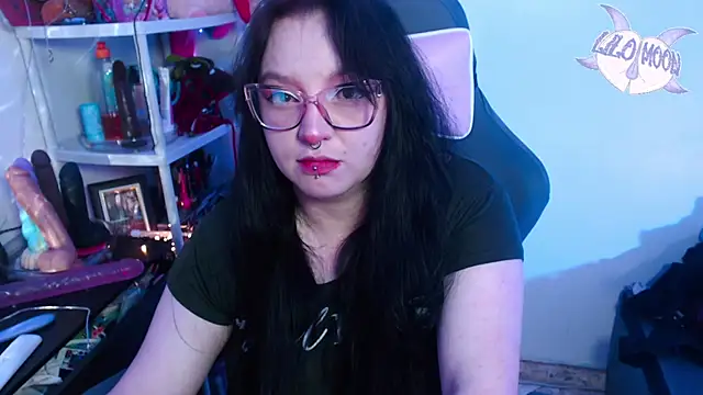 Snapshot of LiloMoon69 chatting on 01-28-25, 03:15 LiloMoon69 online show from 01-28-25, 03:15