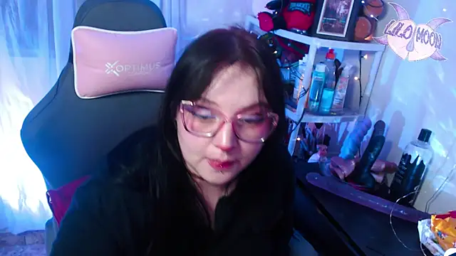 Snapshot of LiloMoon69 chatting on 01-31-25, 06:46 LiloMoon69 online show from 01-31-25, 06:46