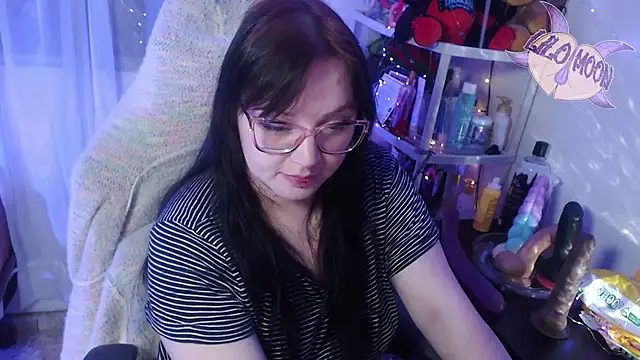 Snapshot of LiloMoon69 chatting on 03-08-25, 07:05 LiloMoon69 online show from 03-08-25, 07:05