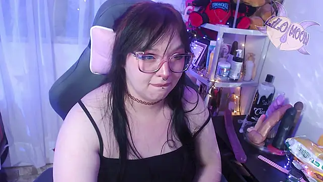 Snapshot of LiloMoon69 chatting on 03-14-25, 07:15 LiloMoon69 online show from 03-14-25, 07:15