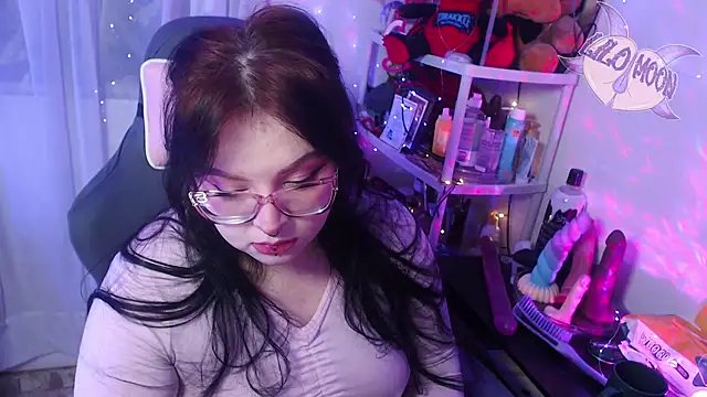 Snapshot of LiloMoon69 chatting on 03-20-25, 03:45 LiloMoon69 online show from 03-20-25, 03:45