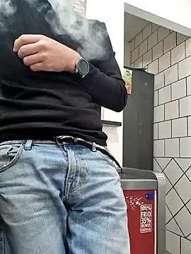 PublicNoFace online show from 02-06-25, 11:54