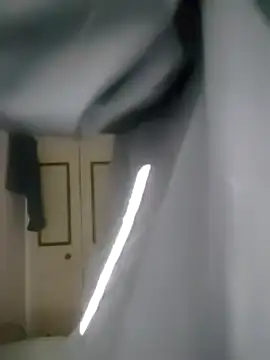 Snapshot of aleja_2024 chatting on 09-28-25, 01:11 aleja 2024 online show from 09-28-25, 01:11