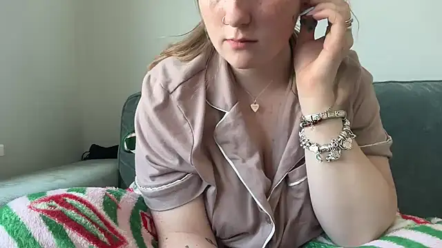 lilsbabyxo online show from 06-09-26, 04:18