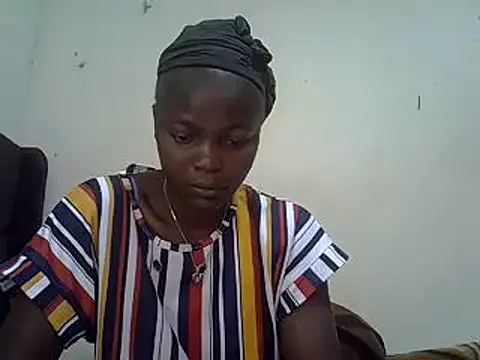 Snapshot of pretty_vivy chatting on 03-18-25, 09:52 pretty vivy online show from 03-18-25, 09:52