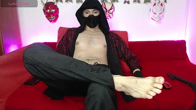 Snapshot of zagarah- chatting on 12-02-25, 12:49 zagarah- online show from 12-02-25, 12:49