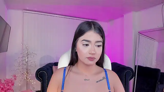 amelie jhons online show from 02-24-25, 12:20