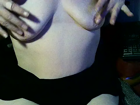 Snapshot of cplf2024 chatting on 03-03-25, 12:59 cplf2024 online show from 03-03-25, 12:59