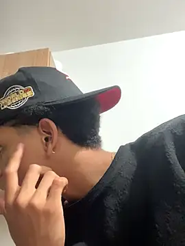 Snapshot of JoanG10 chatting on 09-09-25, 04:01 JoanG10 online show from 09-09-25, 04:01