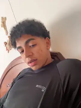 Snapshot of JoanG10 chatting on 09-11-25, 08:53 JoanG10 online show from 09-11-25, 08:53