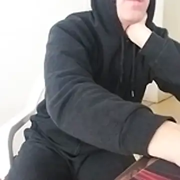 Snapshot of HELL_FIRE chatting on 05-18-26, 01:17 HELL FIRE online show from 05-18-26, 01:17