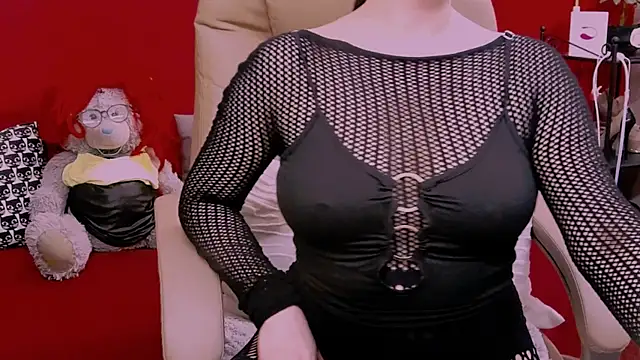 ChantalLion online show from 06-08-26, 04:35