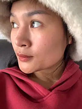 Snapshot of Zeni_fer chatting on 01-05-25, 02:49 Zeni fer online show from 01-05-25, 02:49