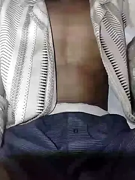 Snapshot of PineappleSkeyes chatting on 01-04-25, 11:48 PineappleSkeyes online show from 01-04-25, 11:48